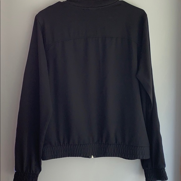 Old Navy Activewear Jacket - Picture 2 of 3